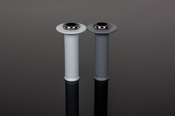 RENTHAL MX GRIPS ORIGINAL LOCK-ON MEDIUM (HALV VAFFEL) GRÅ