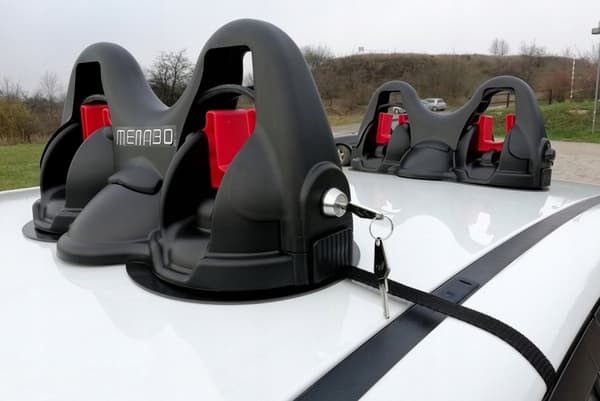 Menabo HIMALAYA magnetisk skiholder til 2 par ski + stave