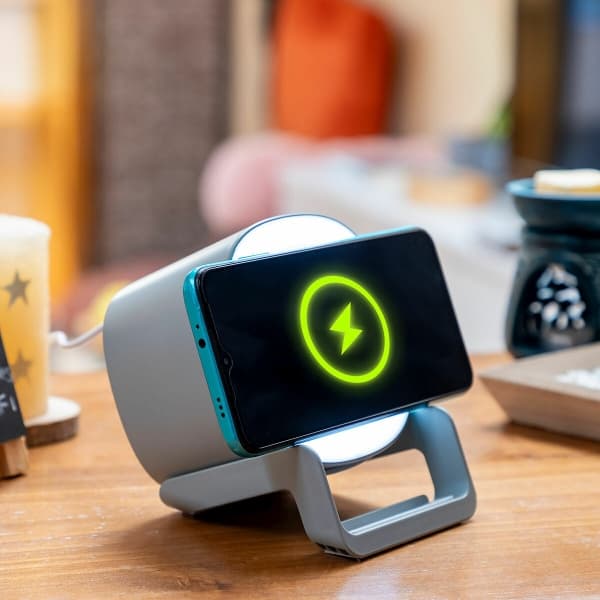 Souwis InnovaGoods Bluetooth Langaton LED-Kaiutin Lataustoiminnolla