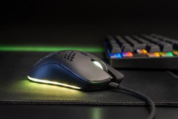 ISY IGM-4000 Ultralight RGB — kablet gamingmus (sort)