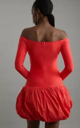 Karen Millen röd off-shoulder-klänning kort storlek S