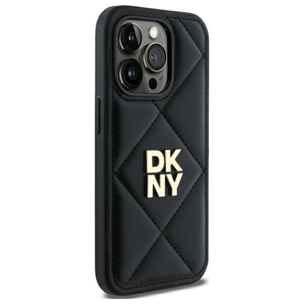 DKNY DKHCP14LPQDSLK iPhone 14 Pro 6.1 svart/svart quiltad Stack-logotyp