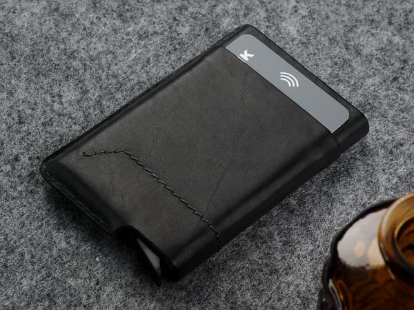 GOBI-lompakko kasviparkitusta nahasta, Nomad Black