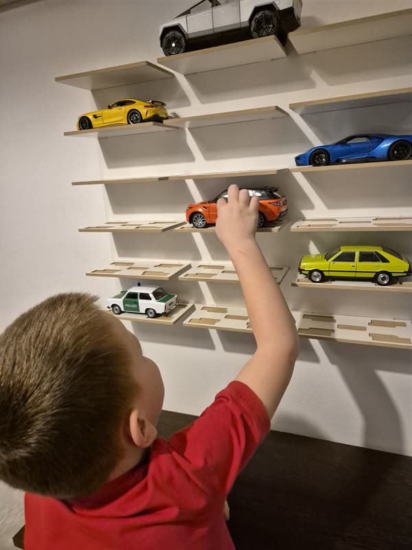 Automallien näyttö asteikolla 1–24