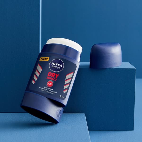 092393 NIVEA Mænd Tør Indvirkning Antiperspirant stift 50ml