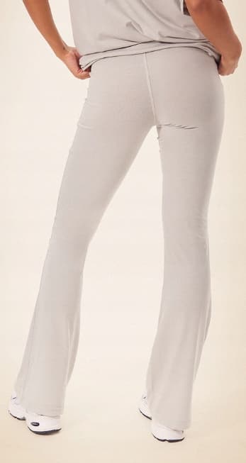 PRETTYLITTLETHING DAMEBUKSER GRÅ, LIGE MED LOGO 34 0A5E2_B*