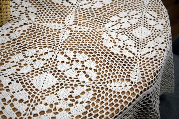 Oval vit spetsduk 140x220 oval vit virkad duk