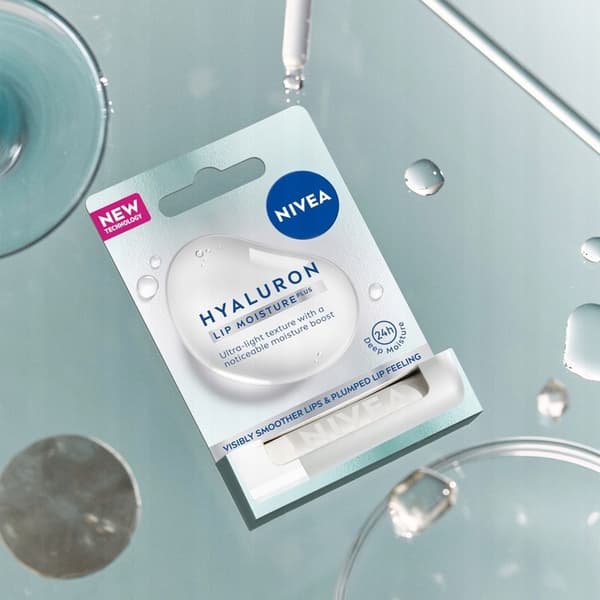 NIVEA Hyaluron Moisture Plus huulivoide Läpinäkyvä 5,2 g