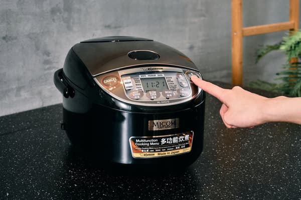 Zojirushi Micom NL-GAQ18 riskoger