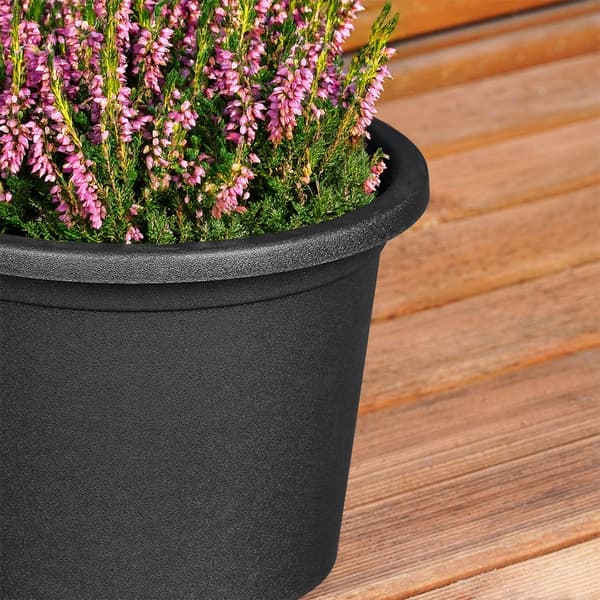 Plastikinen musta pyöreä puutarharuuku 20 cm