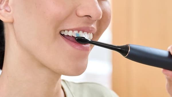 Børstehoveder til PHILIPS SONICARE Optimal White HX6064/88 4 stk. Sort