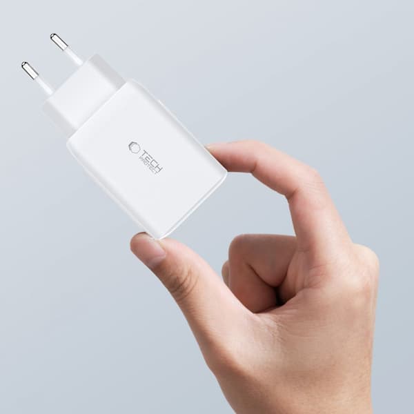 TECH-PROTECT C65W 3-PORTS NETVÆRKSOPLADDER PD65W/QC3.0 SORT