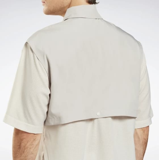 Reebok beige kortärmad skjorta för vardagsbruk M