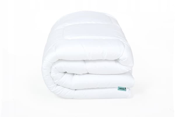 Anti-allergisk helårsdyne 220 x 200 cm