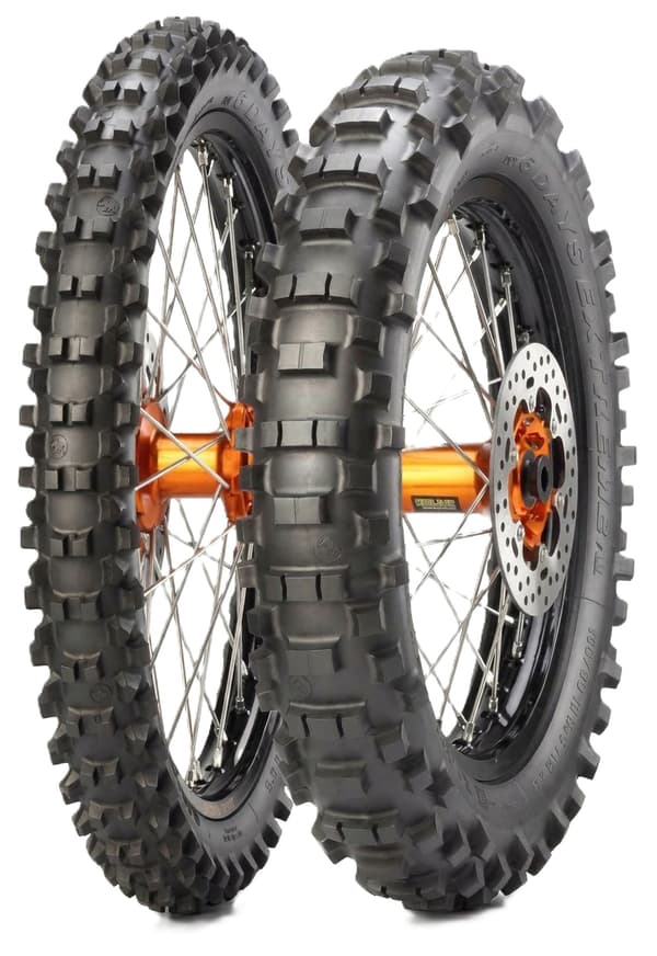 Metzeler MCE 6 Days Extreme FIM M+S 130/90-18 däck