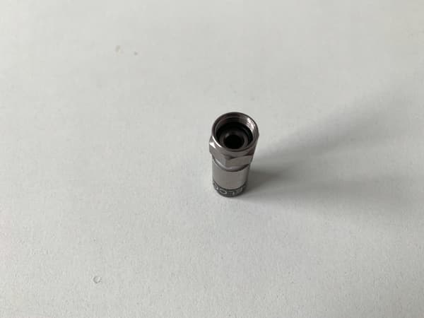 F-kompressionsstik til koaksialkabler 100 stk. TechniSat