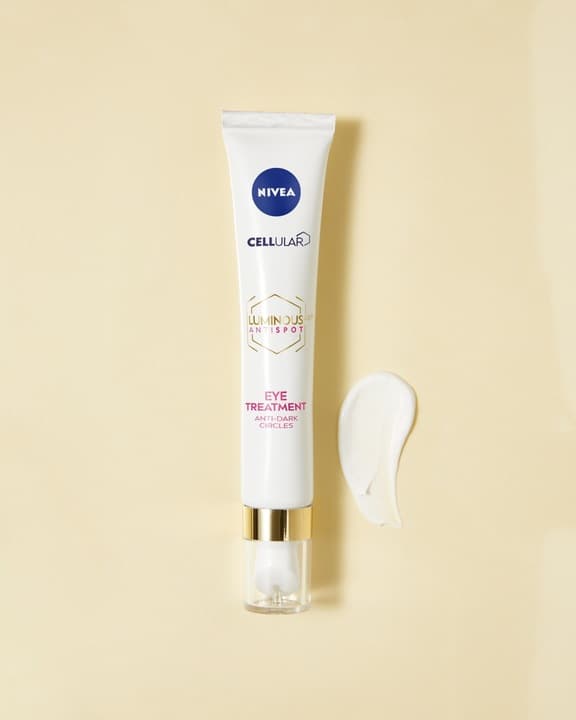 387789 NIVEA Cellular Luminous630® Kräm reducerar mörka ringar under ögonen 15 ml