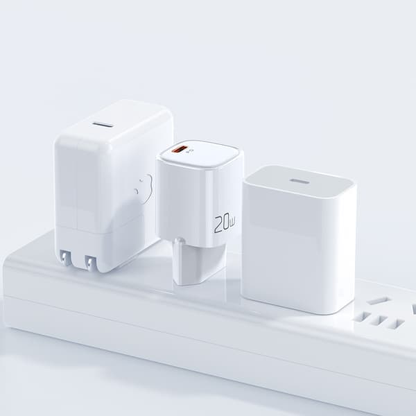 MCDODO HURTIG VÆGOPLADDER STRØMFORSYNING TIL IPHONE LIGHTNING 20W 1M KABEL