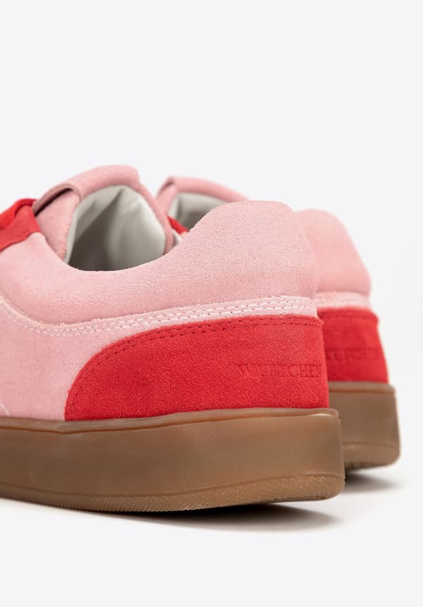 Wittchen Dames Ruskindssneakers med Kontrasterende Pink og Røde Elementer