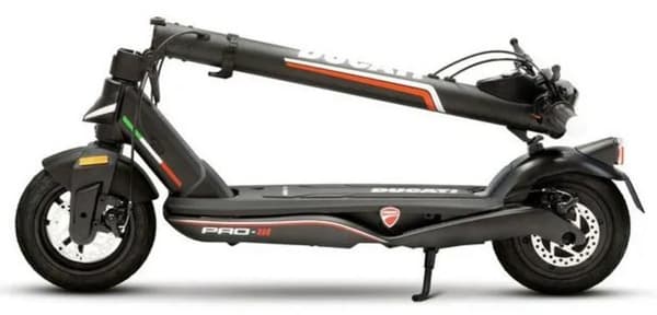 Ducati PRO-III elektrisk løbehjul sort