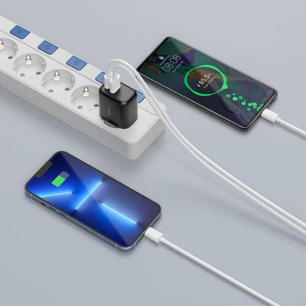 TECH-PROTECT C20W 2-PORT NETVÆRKSOPLADDER PD20W/QC3.0 SORT