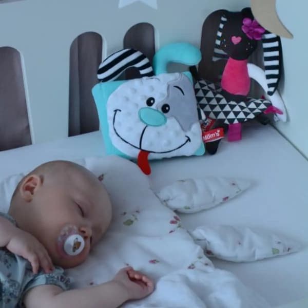 Fru Bunny Sensoriska Leksaker för Spädbarn 0+ Mother Care