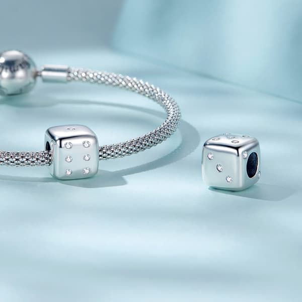 Krystaløjne Terningperle Charm Sølv 925