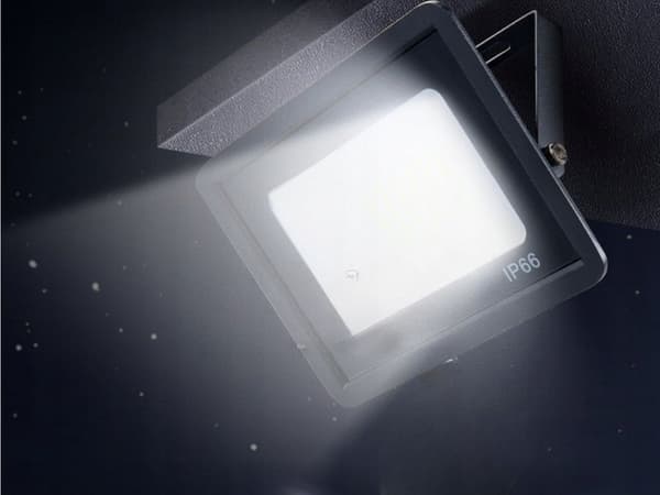 Halogeeni 30W Kylmä (50)