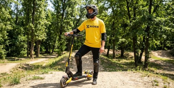 XRIDER XRFH003M Integralhjelm Sort og Gul