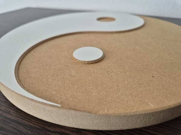 Yin Yang MDF-ympyrä 18 mm 25 cm