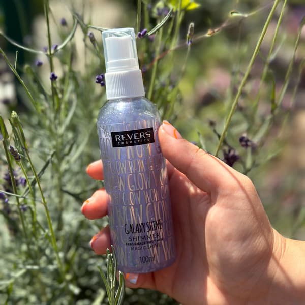 Revers GALAXY SHINE duftmist med lysende partikler