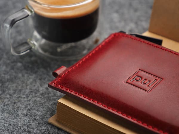 OLDTIMER SLIM plånbok av vegetabiliskt garvat nomadläder, röd