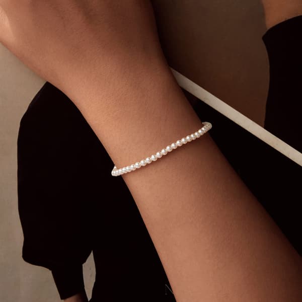 Elegant silverarmband med snäckskalspärlor, 925 silver
