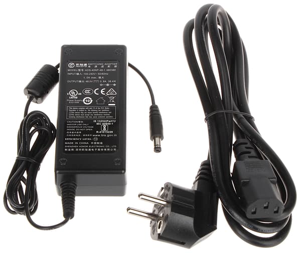 POE-SWITCH DS-3E0106P-E/M 4-PORTARS Hikvision