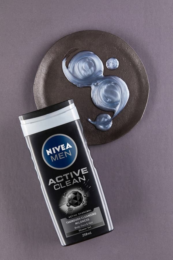042435 NIVEA Active Clean Suihkugeeli 250 ml