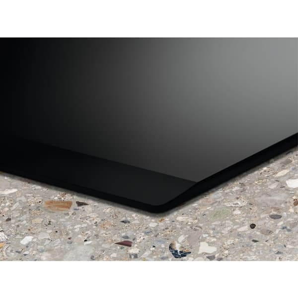 Electrolux EIS62453IZ induktionshäll 60 cm, 4 värmezoner