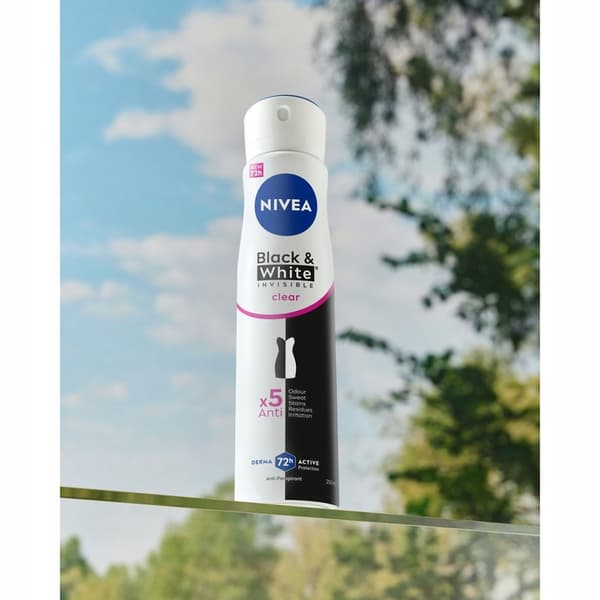 NIVEA Black & White Clear Antiperspirant spray 250 ml