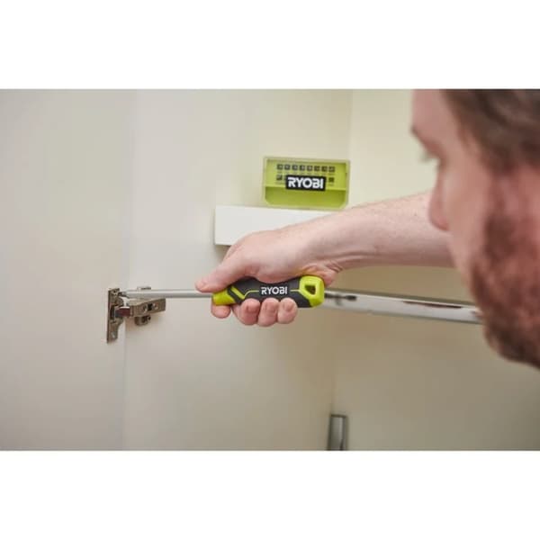 225184 RYOBI Ruuvimeisselisarja 17 kpl
