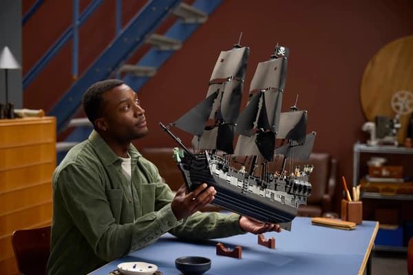 LEGO Icons 10365 - Kaptajn Jack Sparrows piratskib
