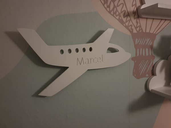 Flygplansnattlampa med namn