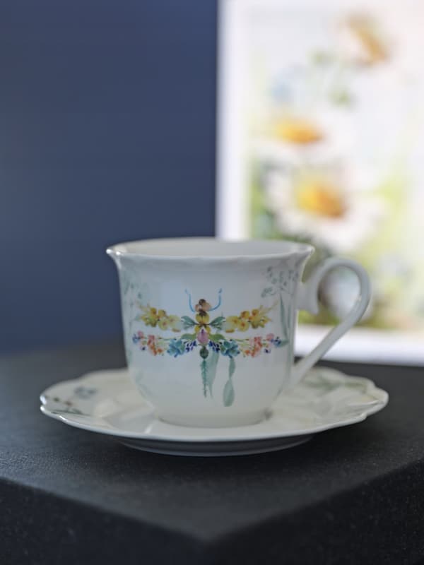 220 ml kopp med fat för te och kaffe, set med 6 papillon som present