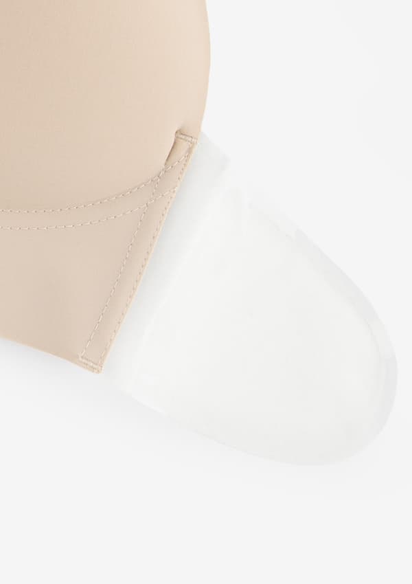 Självhäftande beige Magic Bra Poupee Marilyn B