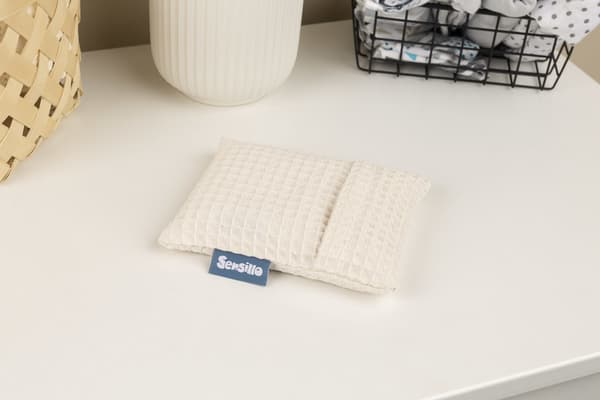 PREMIUM VATTENFLASKA MED VATTEN I BEIGE