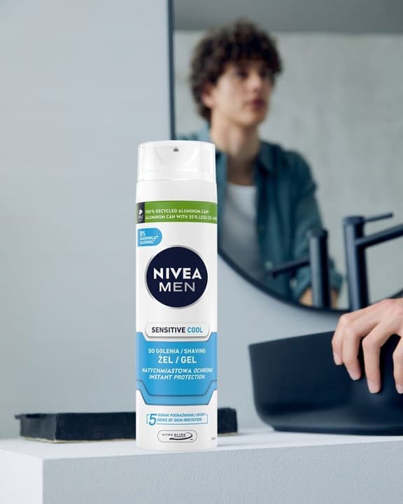 065434 NIVEA Sensitive Kølende Barbergel 200 ml