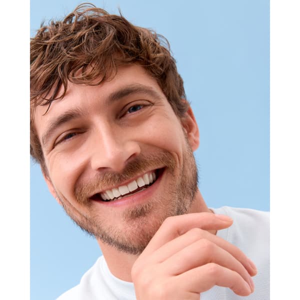 227778 NIVEA MEN Protect&Care gel til ansigtsvask