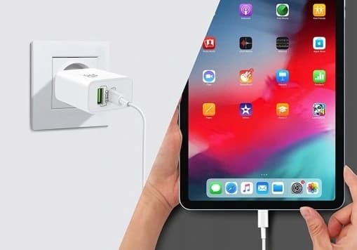 SNABBLADDANDE TELEFONLADDARE USB + TYP C VIT