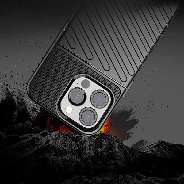 Thunder Case flexibelt armerat skal till iPhone 13 Pro grönt