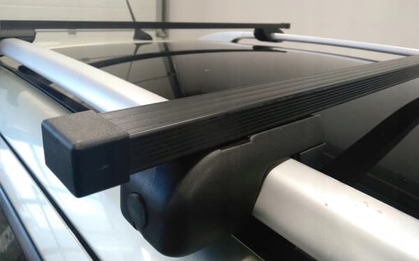 Tata Safari 5D kattoteline 1998-2006