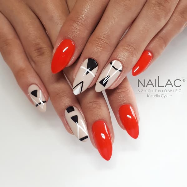 #066 NaiLac Hybrid -kynsilakka 7ml