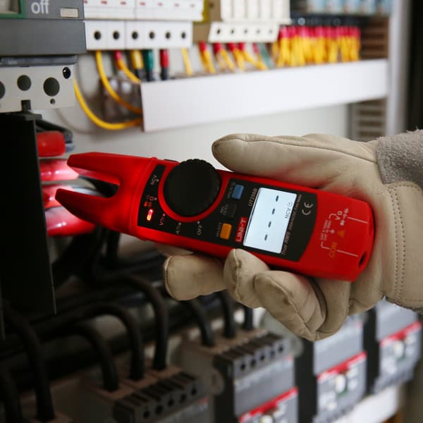 Uni-T UT256B digitaalinen pihdit-mittari